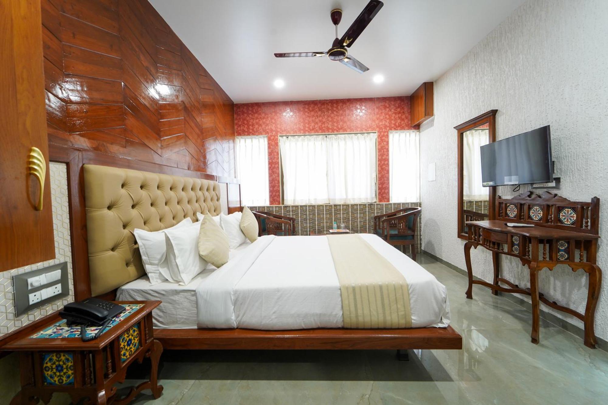 Hotel Bright Star Mahābaleshwar Exterior foto